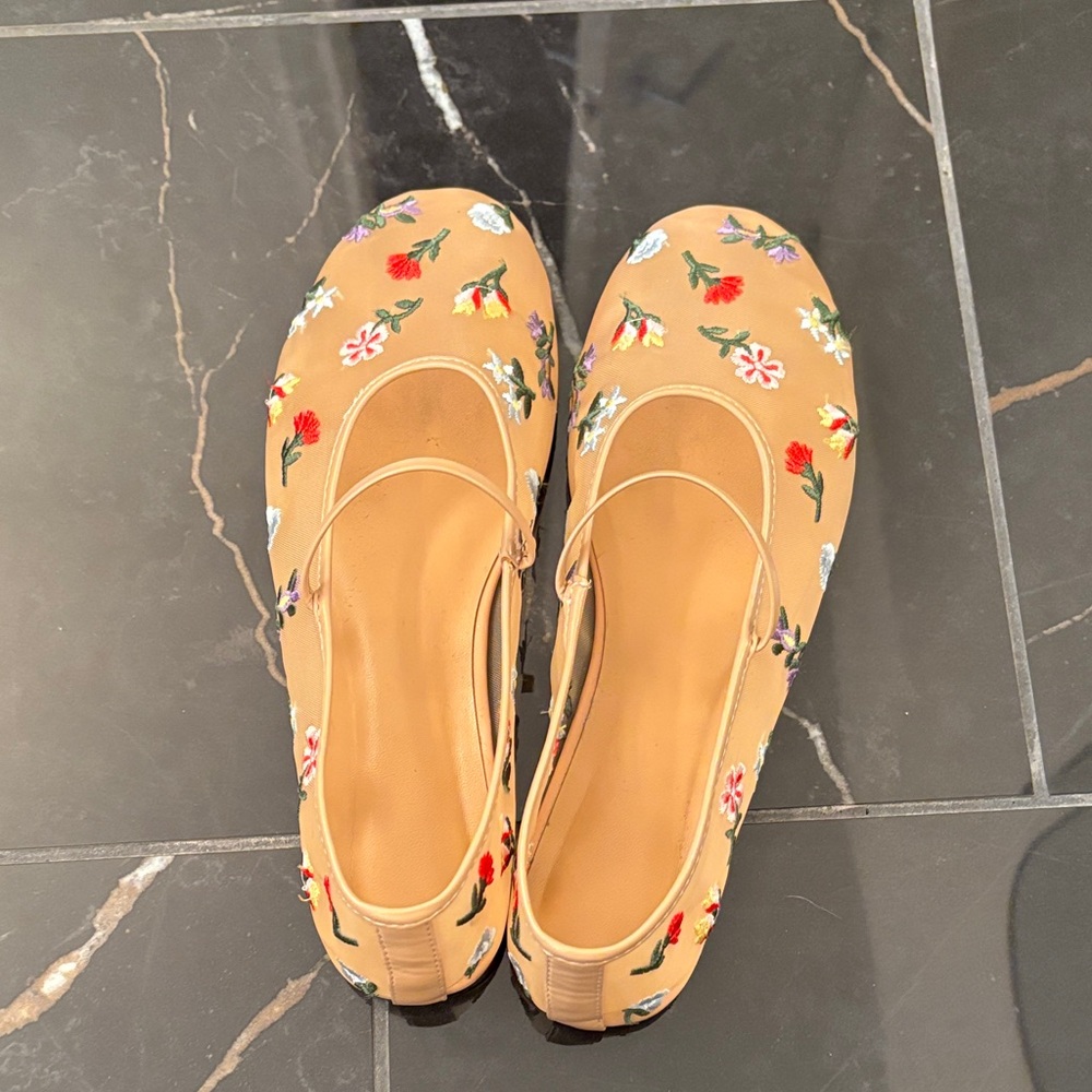 Floral Embroidered Women's Shoes